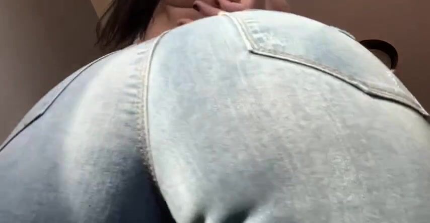 Goth girl jeans farts