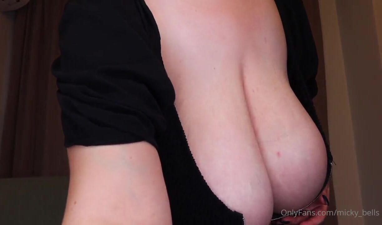 Micky Bells Huge tits bouncing