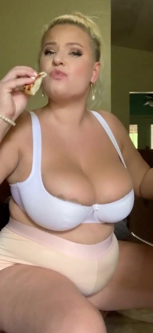 Missmadlove belly stuffing