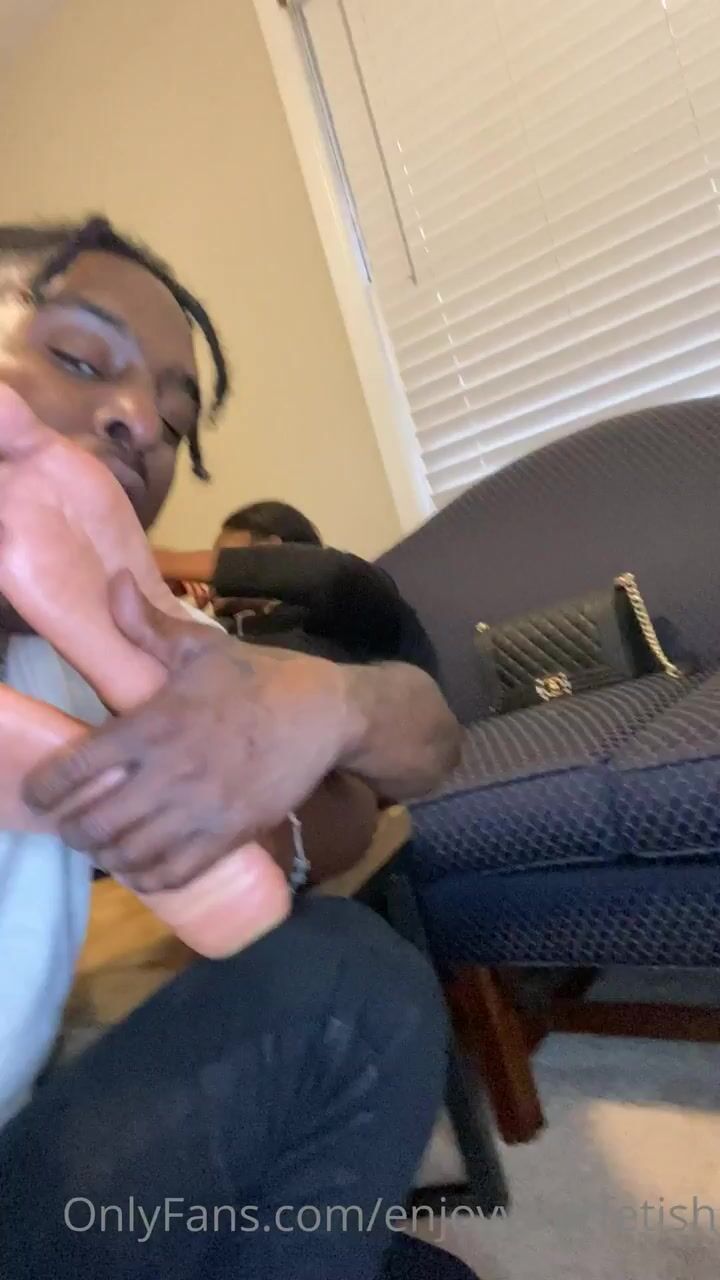 The foot worship leg