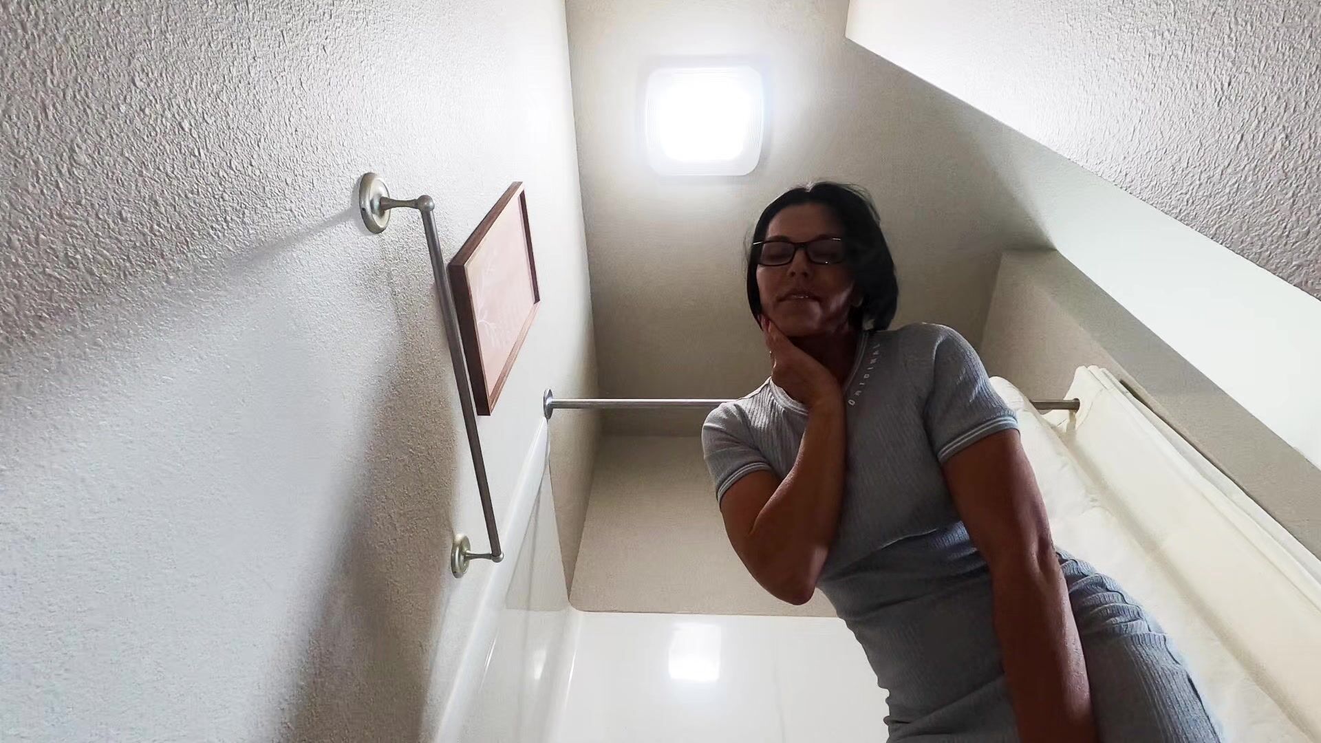 Goddess Zephy (Zephianna) Female Muscle Hi Toilet Face