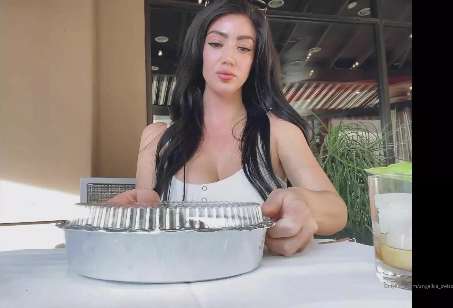 angelica_swiss 18 01 2021 Vlog 1 Letting my waiter decide my main dish and xxx onlyfans porn