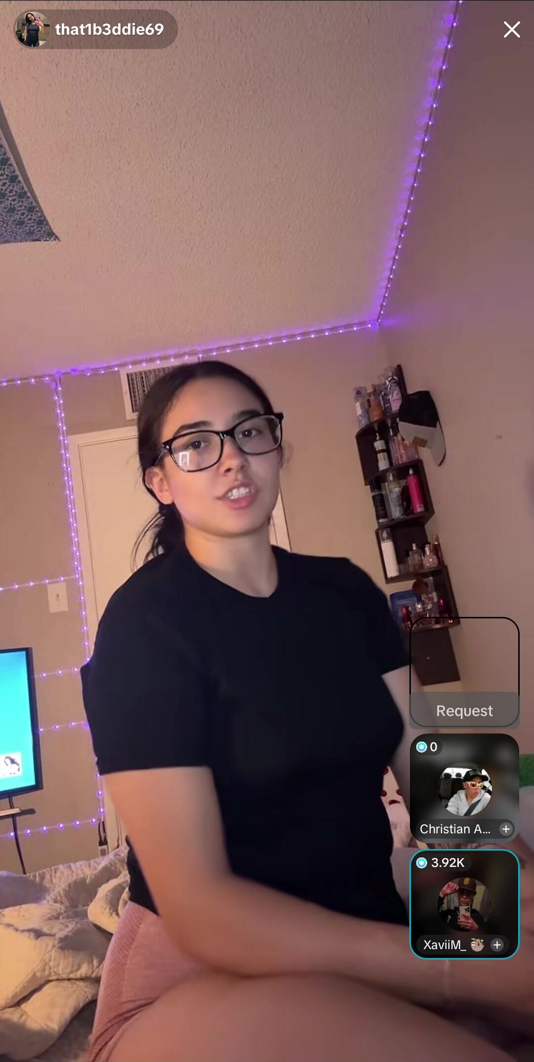 that1b3ddie69 - Full nude on TikTok Live (no audio)