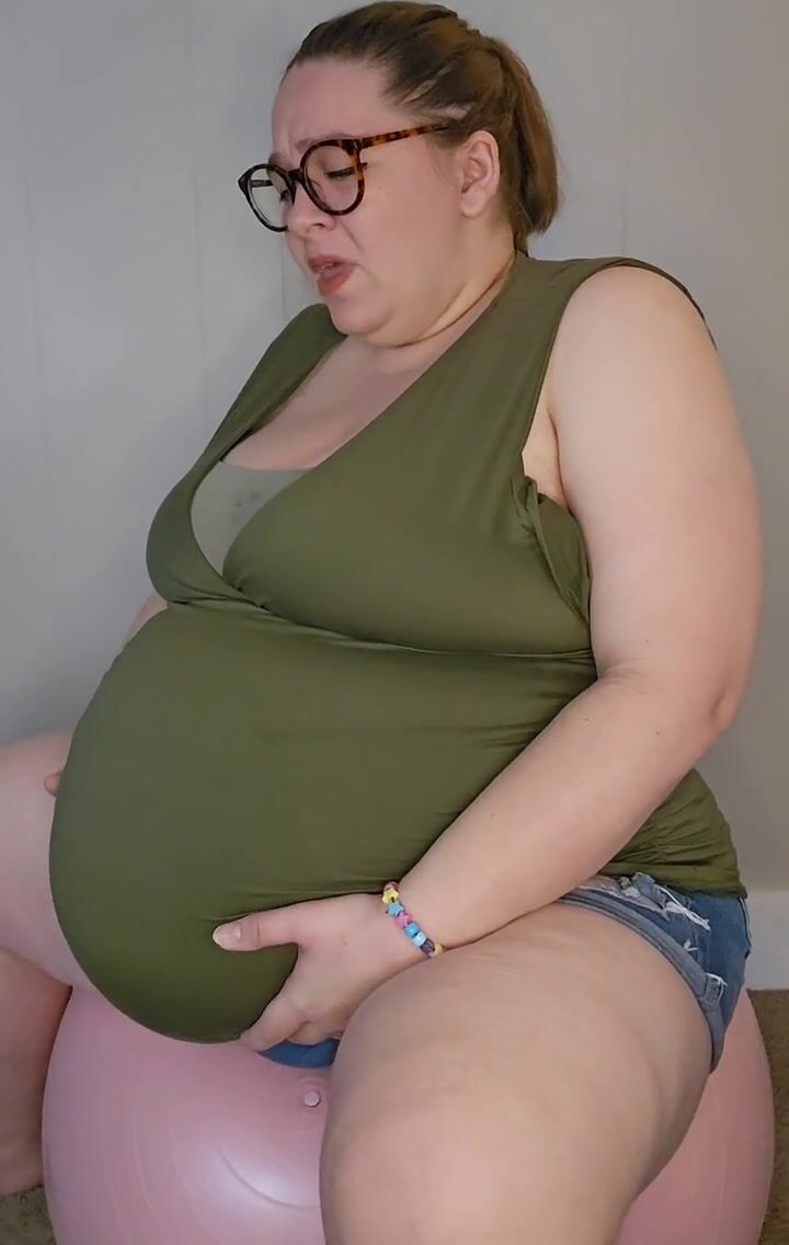 Feedist Dani Pregnant bbw progression rapid growth roleplay