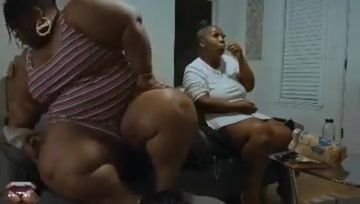 Extreme Smother Queenz Double Ssbbw squashing facesitting slave