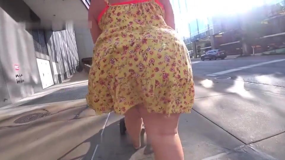SSBBW Walking