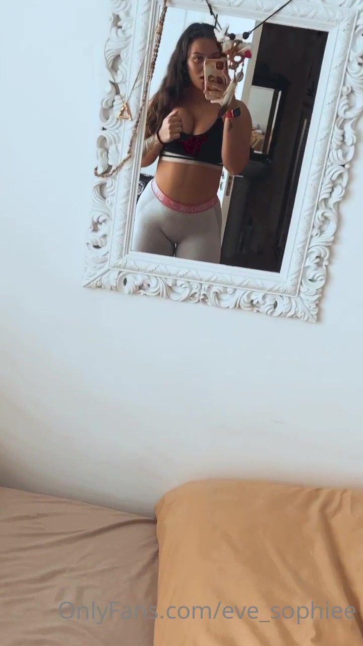 Eve_sophiee Fun fact I also look cute with clothes on xxx onlyfans porn