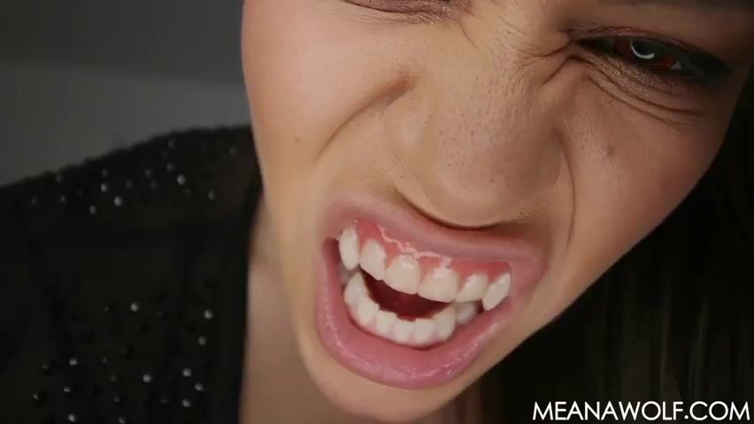 Meana Wolf - Vampire