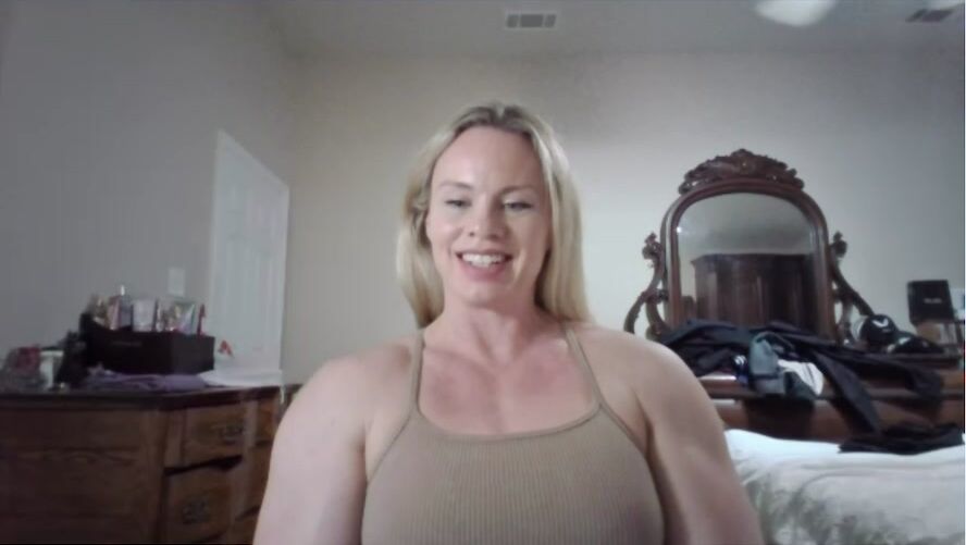 Muscl3barbi3 flexing cam