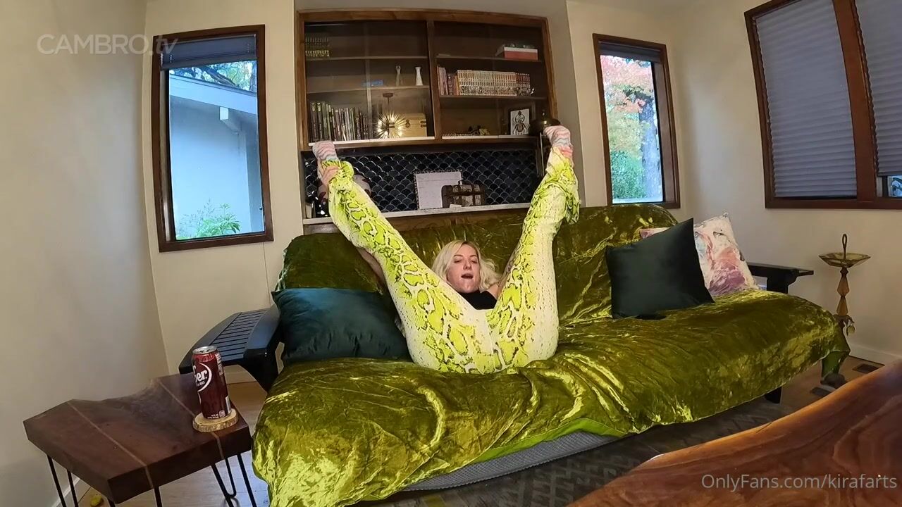 Gassy n Classy Kira Green Leggings Farts