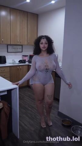 Adorexkeya-Jiggiling walking