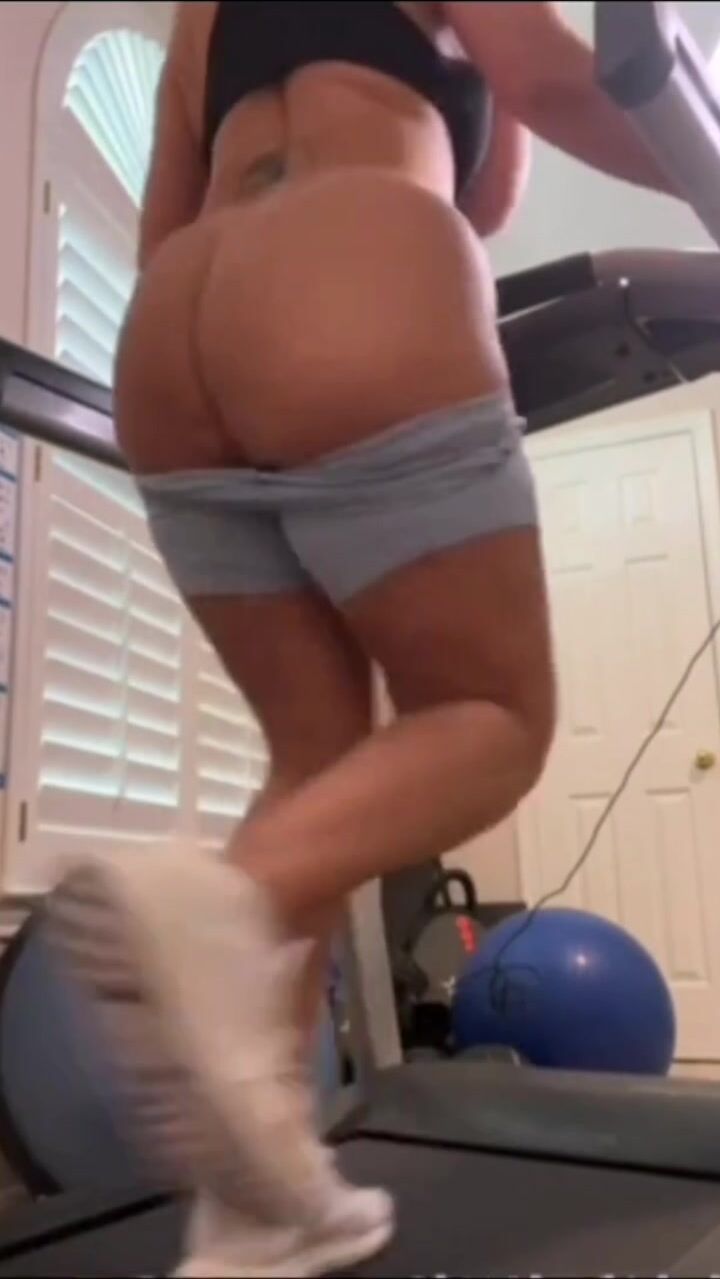Ava Addams Big tits Shaking