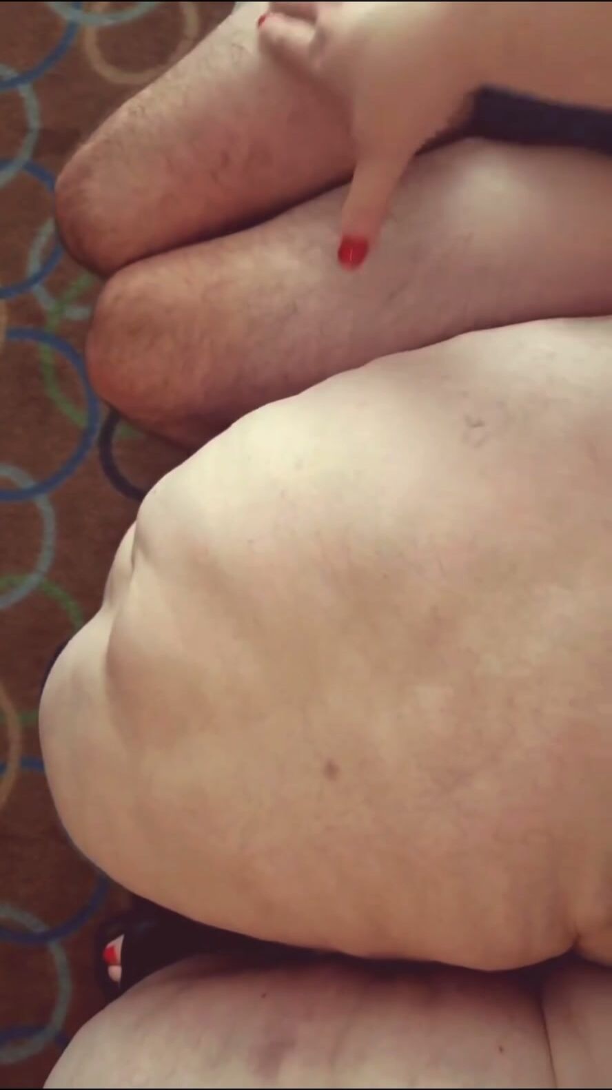 Amazon amanda leg comparison skinny man