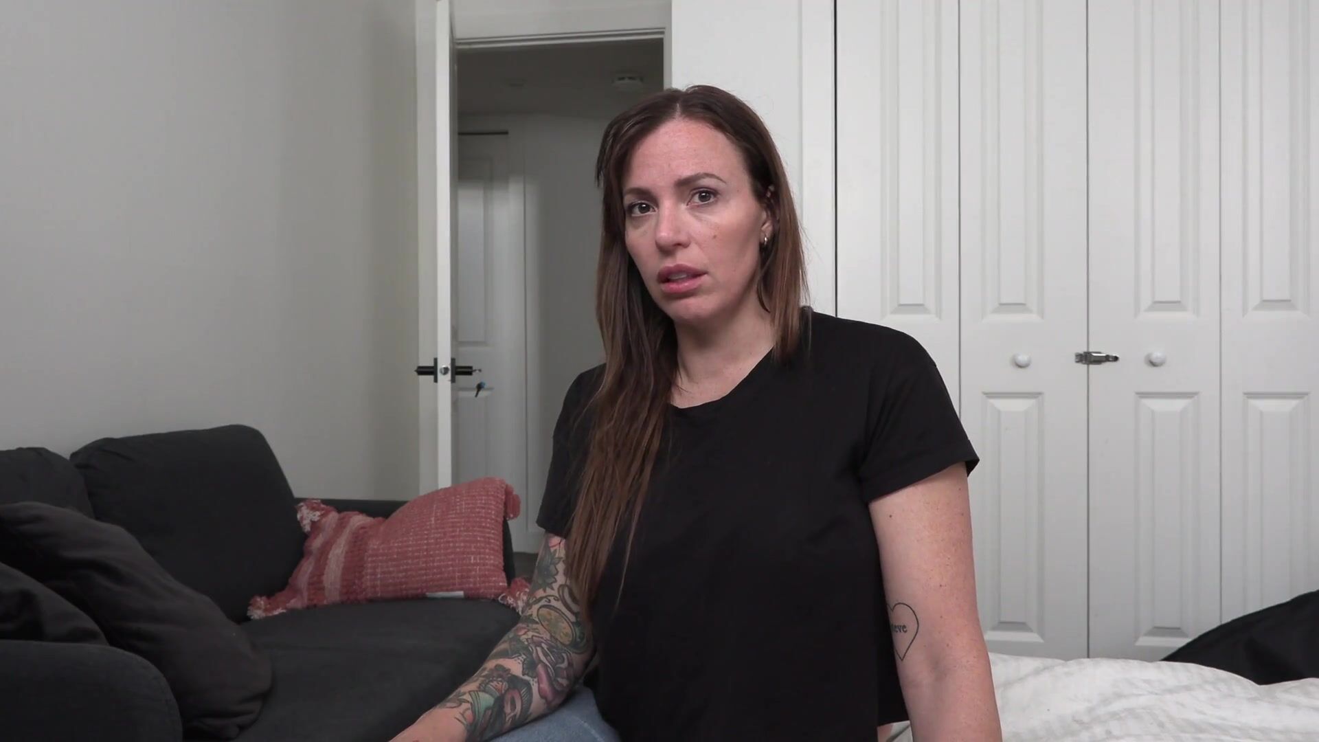 My Boy Likes Mommyporn-yogabella