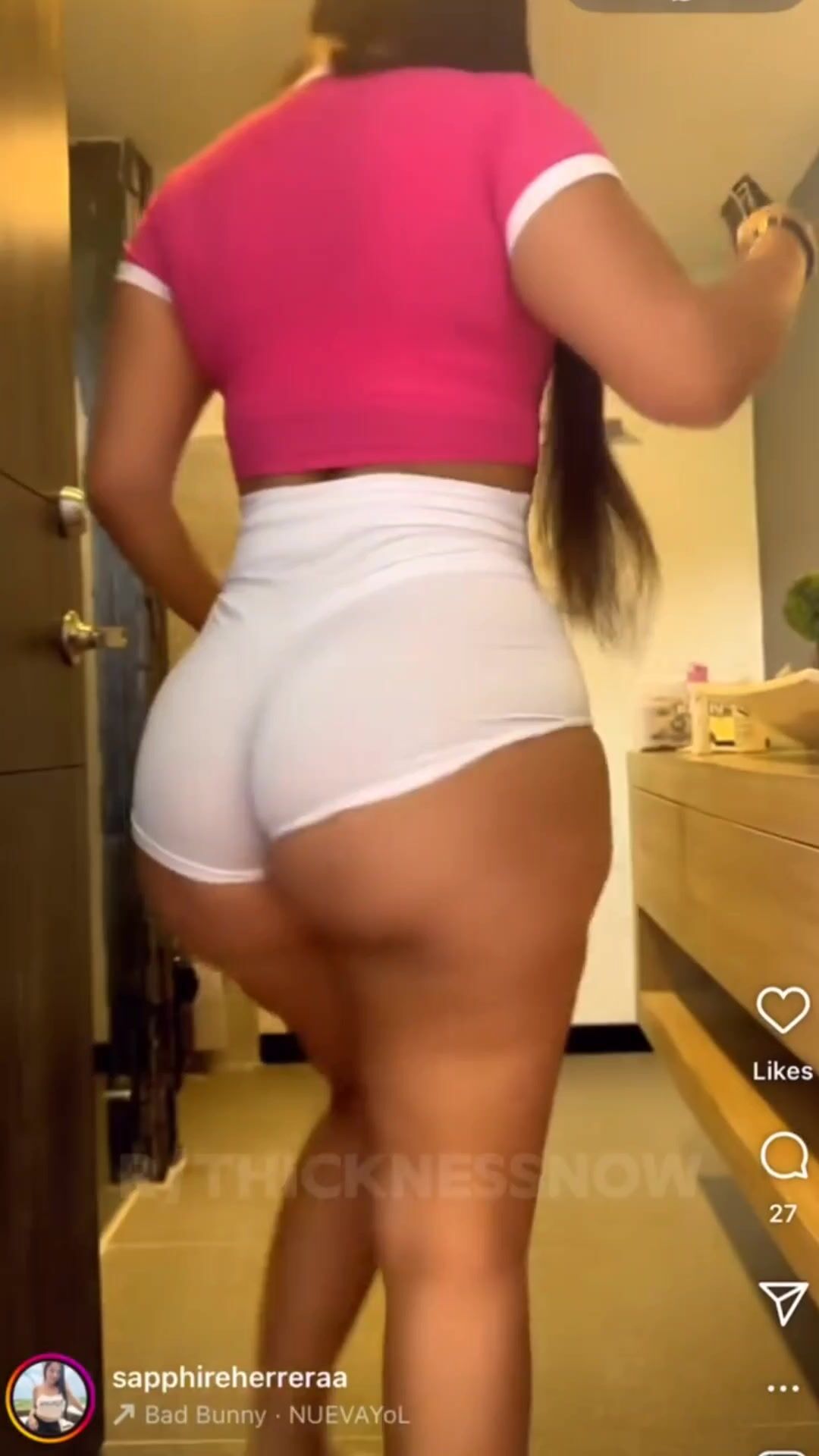 Booty Flex Comp