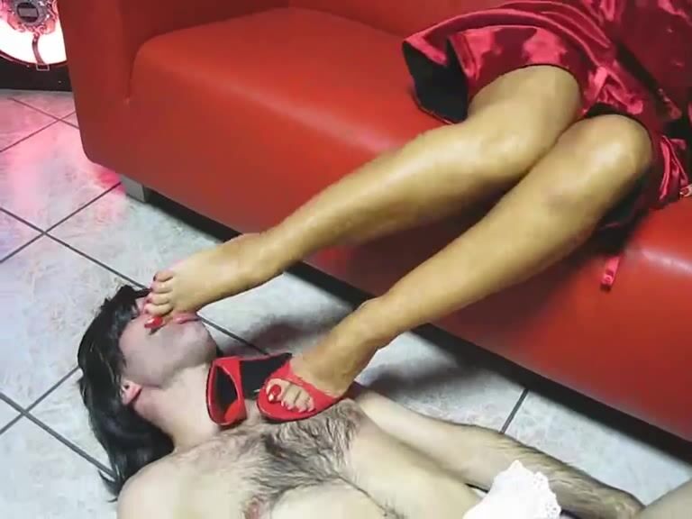 Lady Barbara's feet for her slave