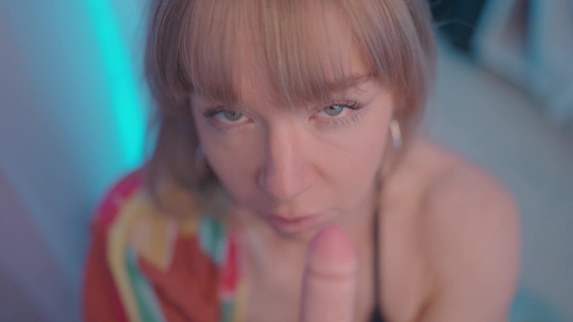 aunt wants to try your cute little cock - jolie lyon