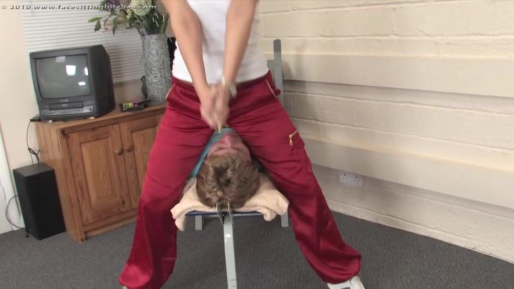 Nikki Whiplash - Facial Workout
