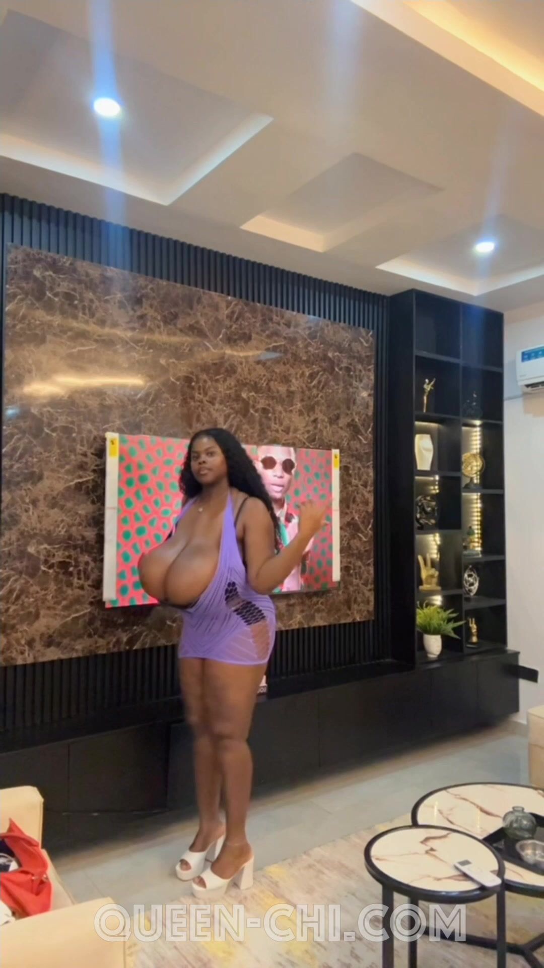 Chioma Lovv:  Dance-Fun-Vivian !