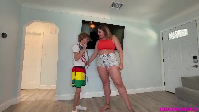 Tall goddess gia compares and dominates frank