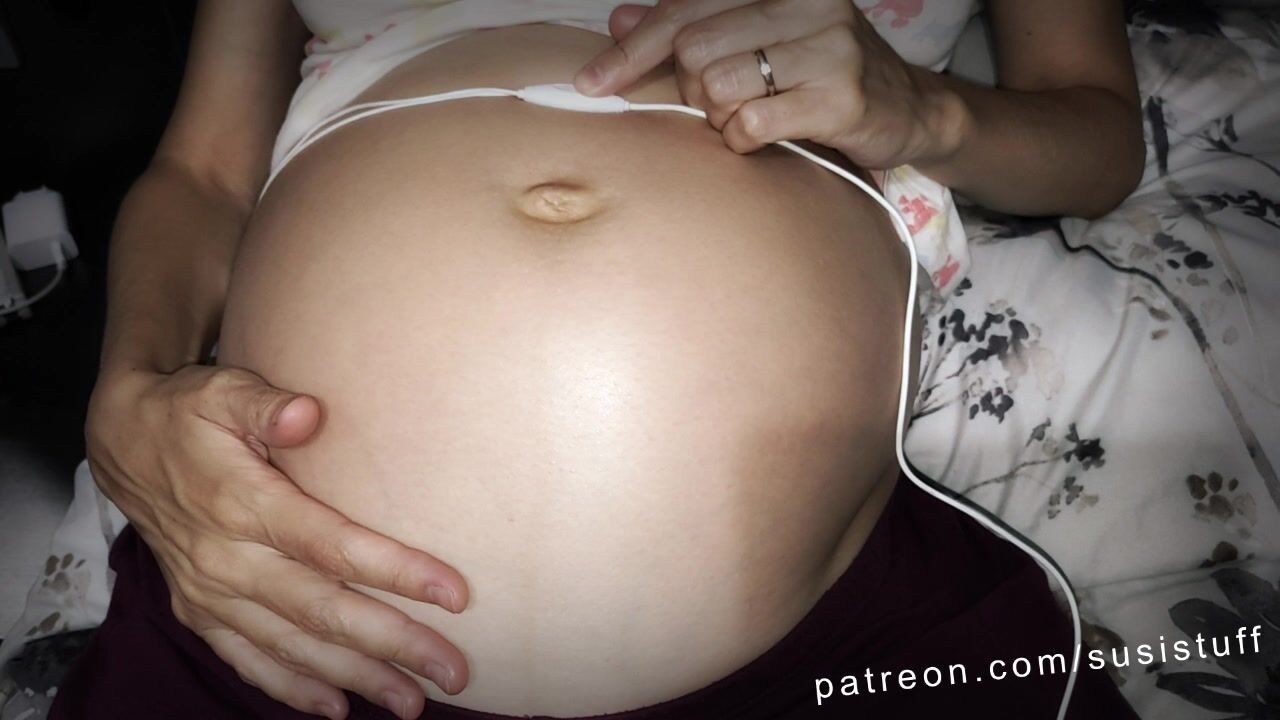 Susistuff - Pregnant Coke & Mentos Bloating