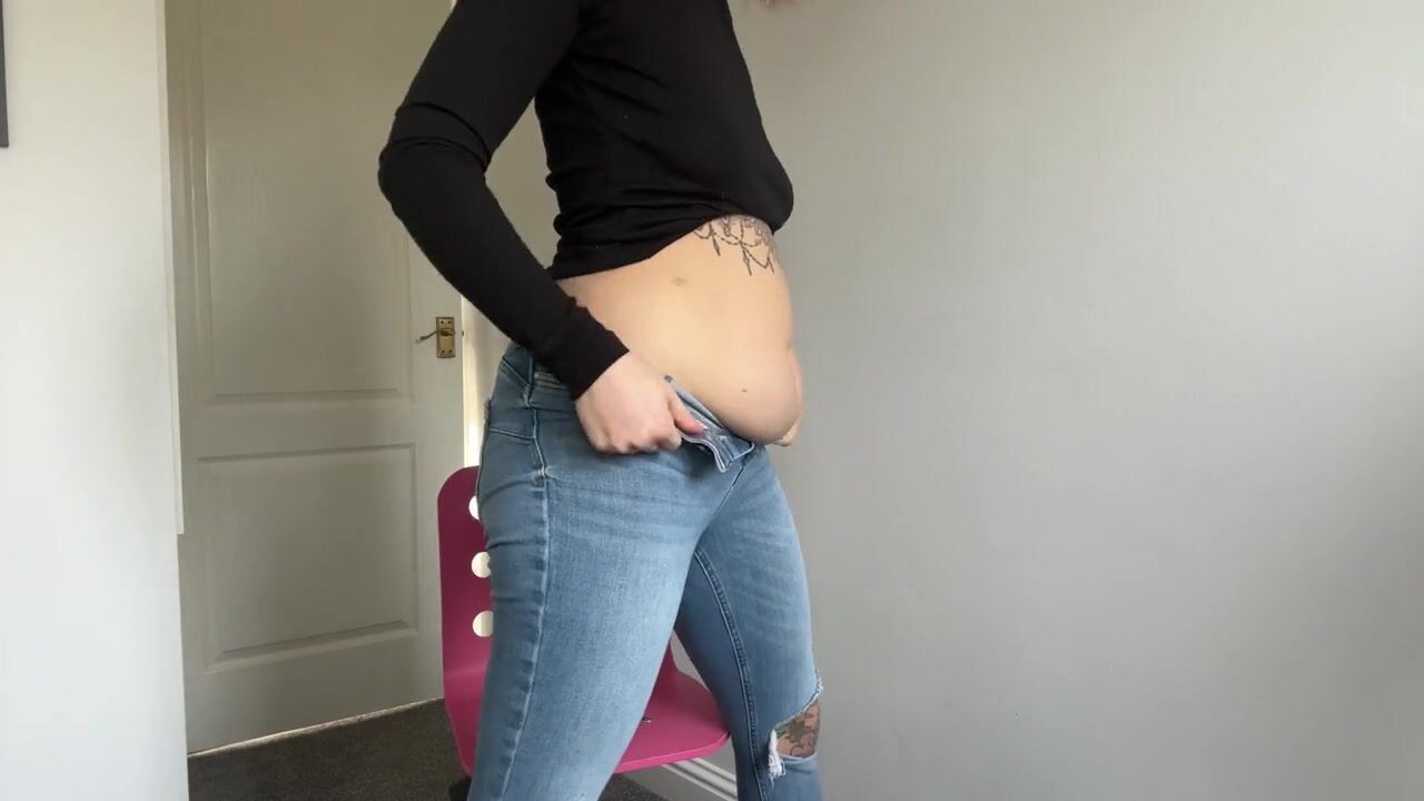 Yourhikerbabe – Scout Devouring Vore