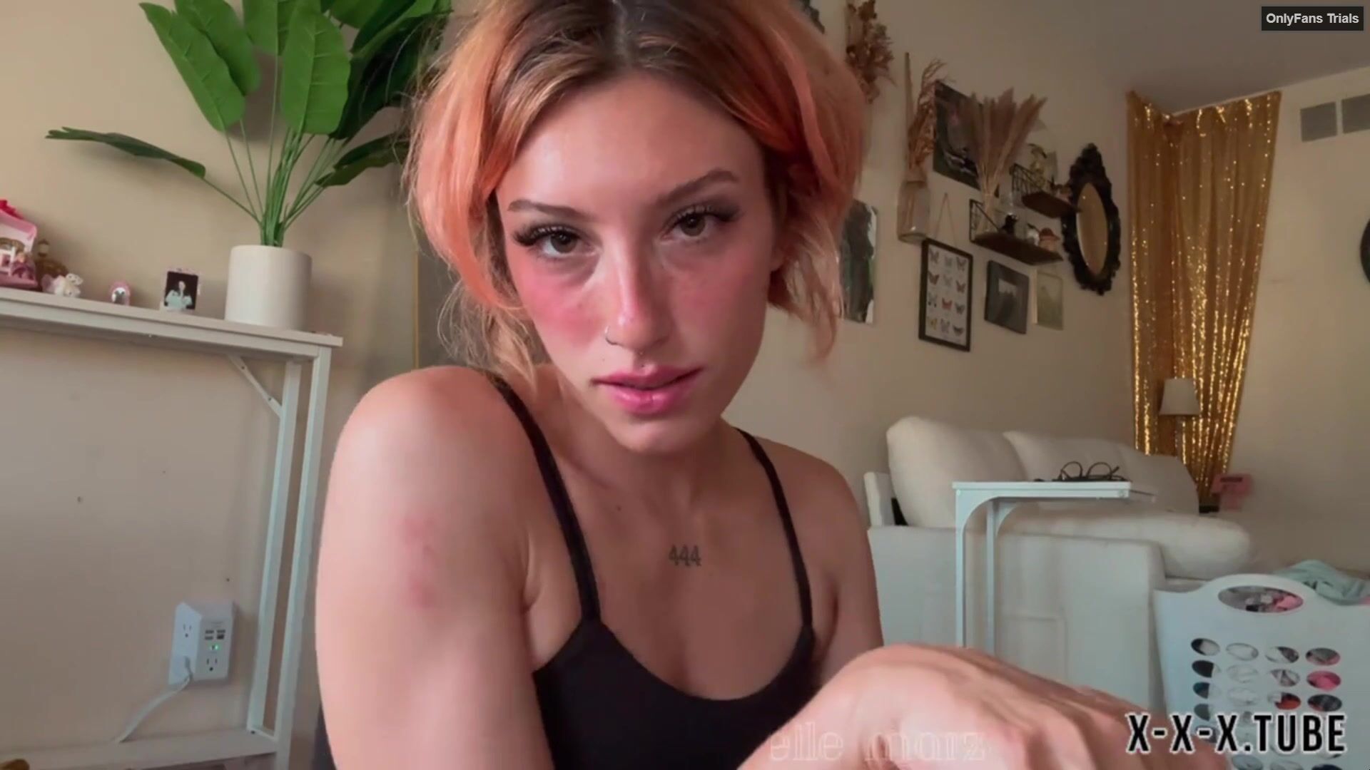 Elle Marz - PE Teacher and coach turn you gay