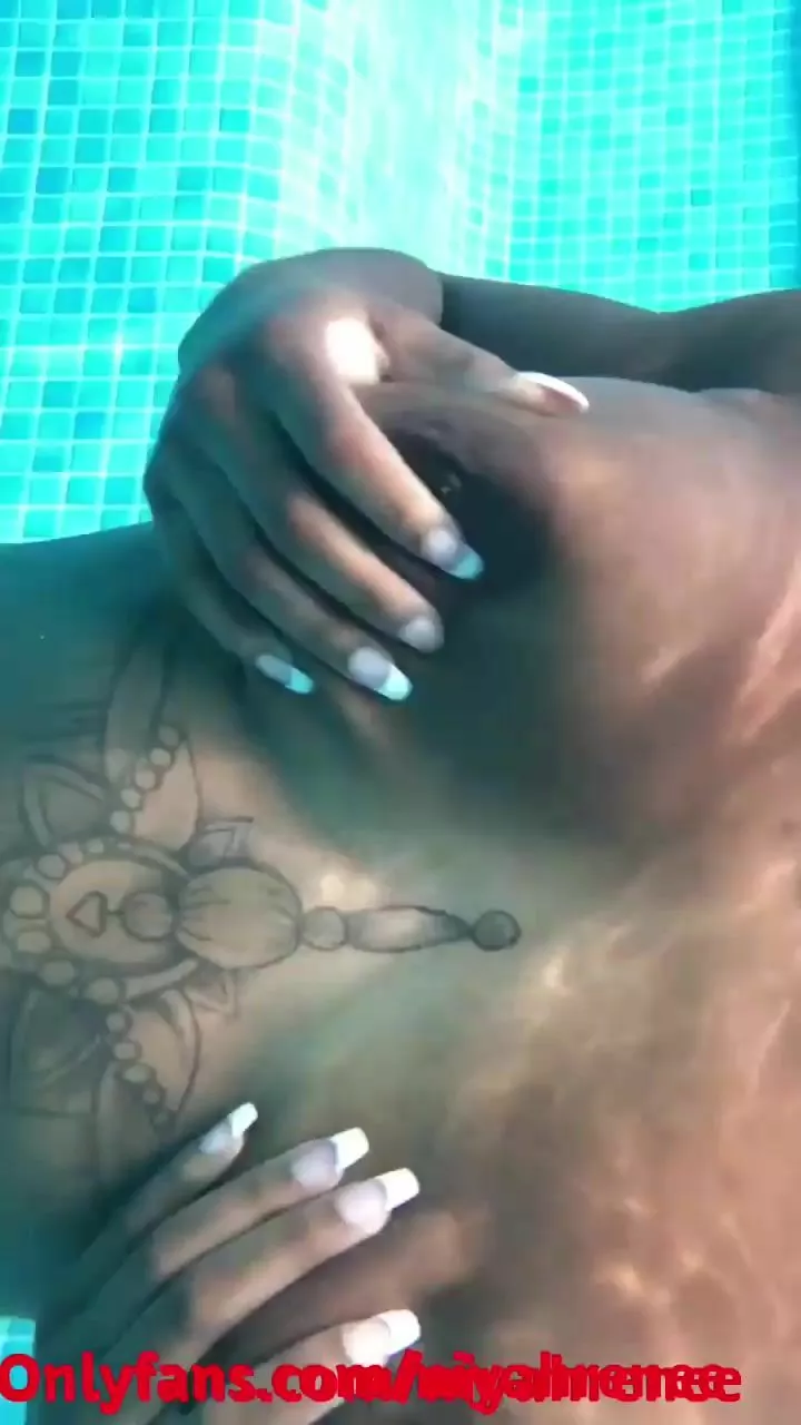 Niyahrenee 09 11 2018 3719642 Skinny dipping in Costa Rica pt 2 dont forget  to ti