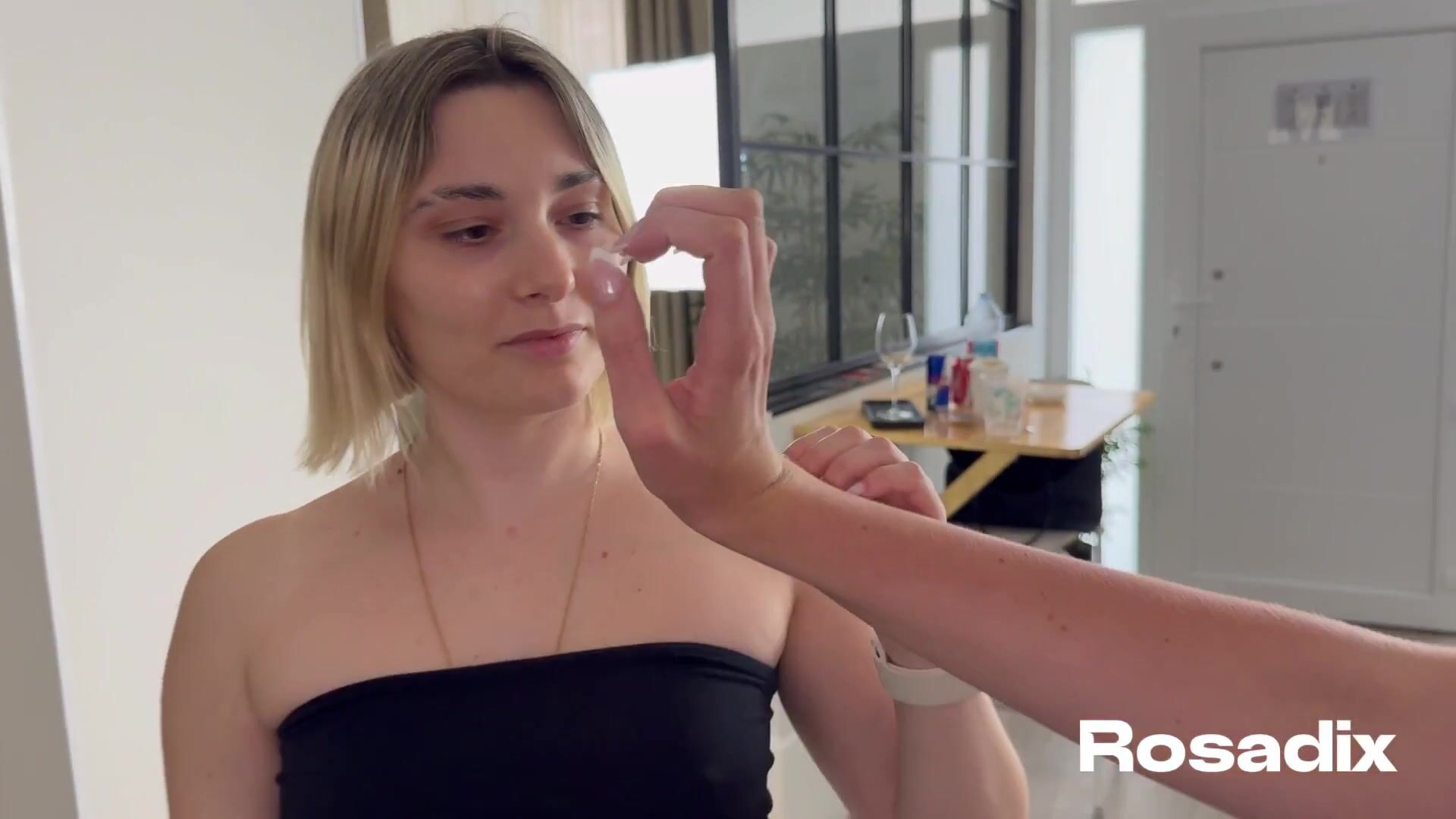 Huge Amazon Denia - Height  and hand measurement