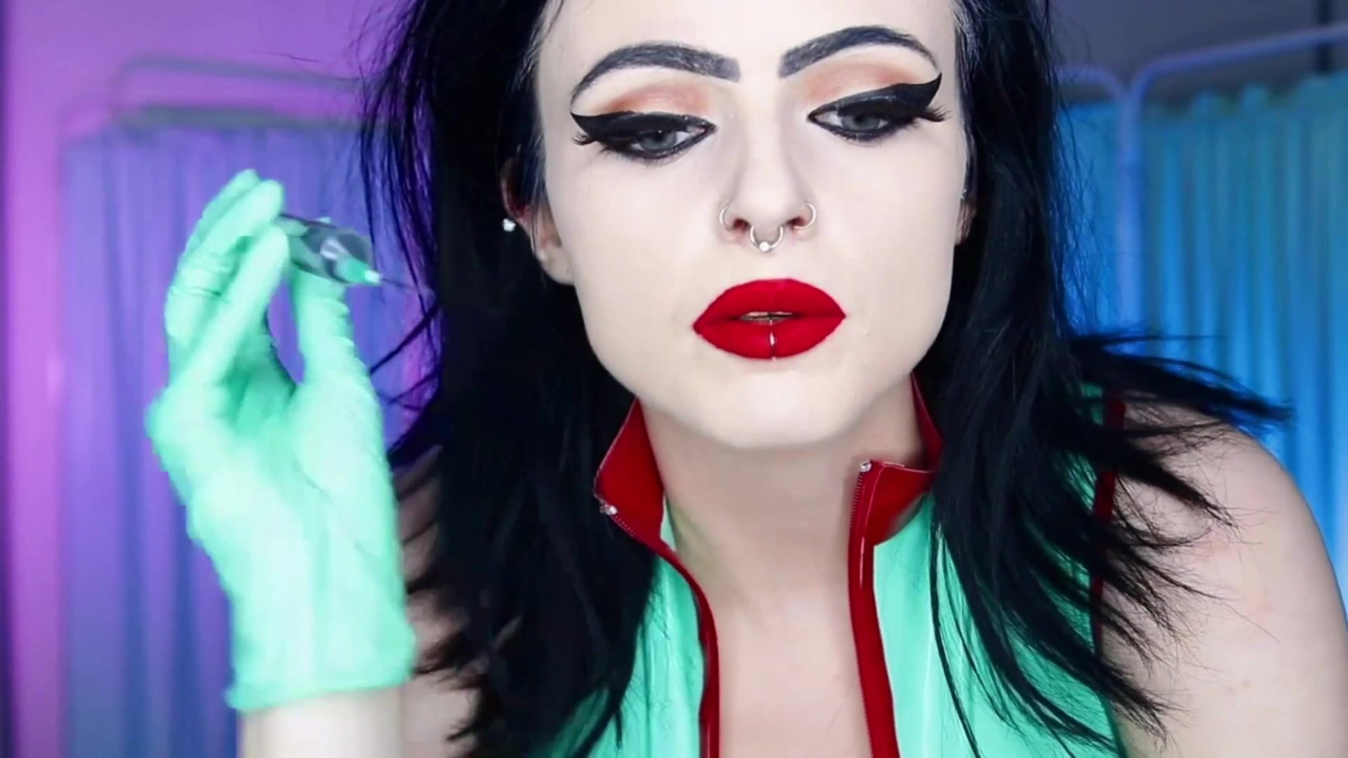 Empress Poison - Sissy Botox - Cock Sucking Lips