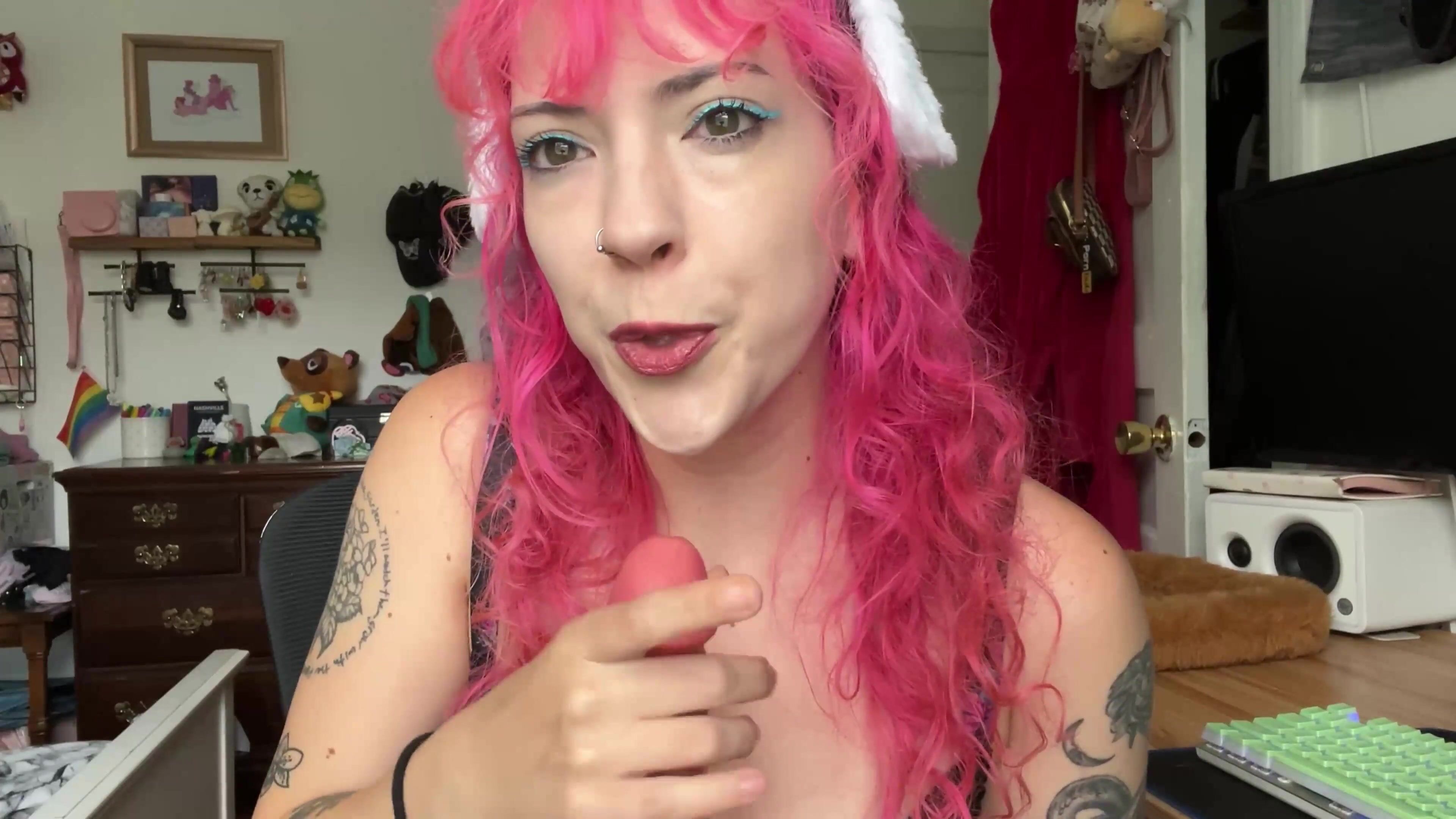 LilRedVelvet - sneezing on your dick