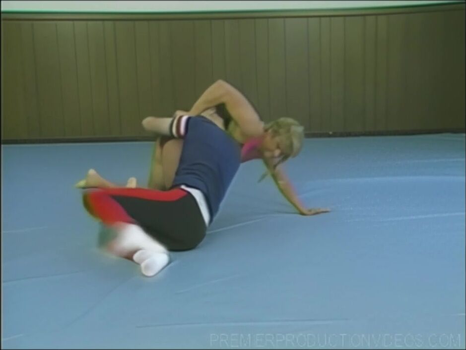 FBB Cheryl Mixed Wrestling