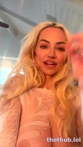 Lindsey Pelas - Live Stream