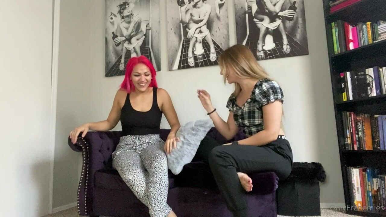 Salina Alicia FEET
