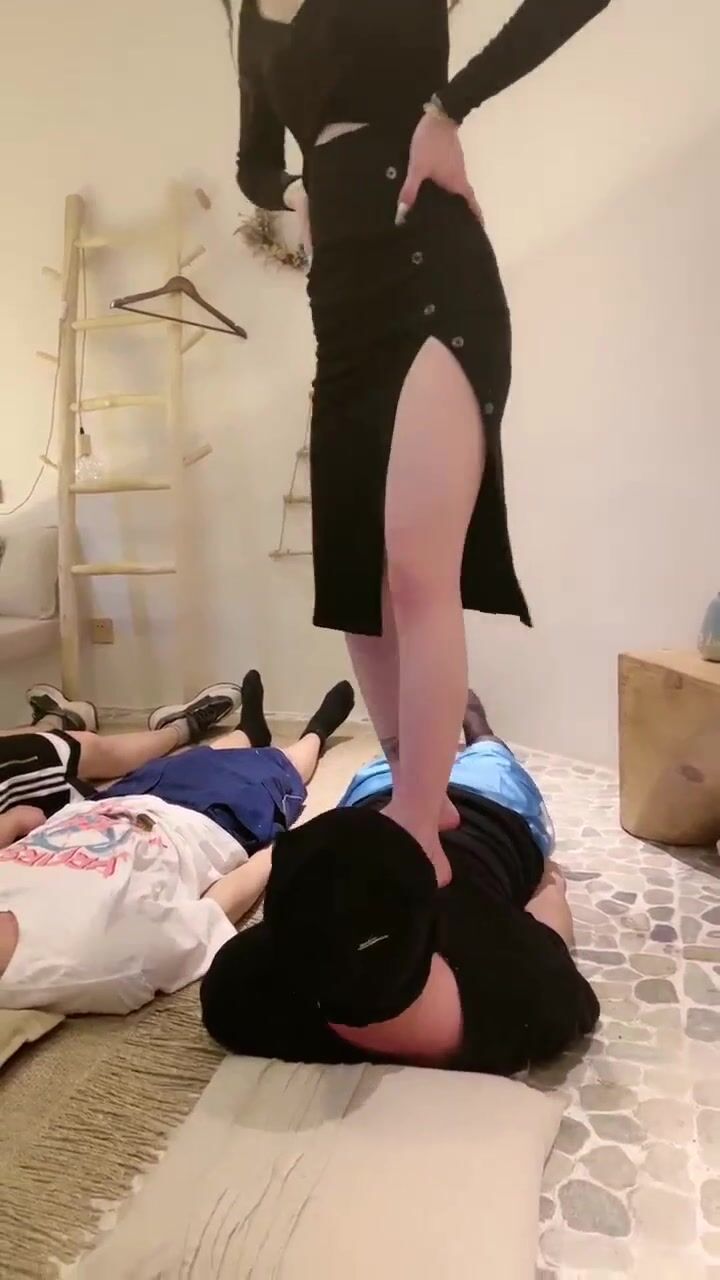 Chinese Goddess Lord Master Foot Gagging 3 slaves