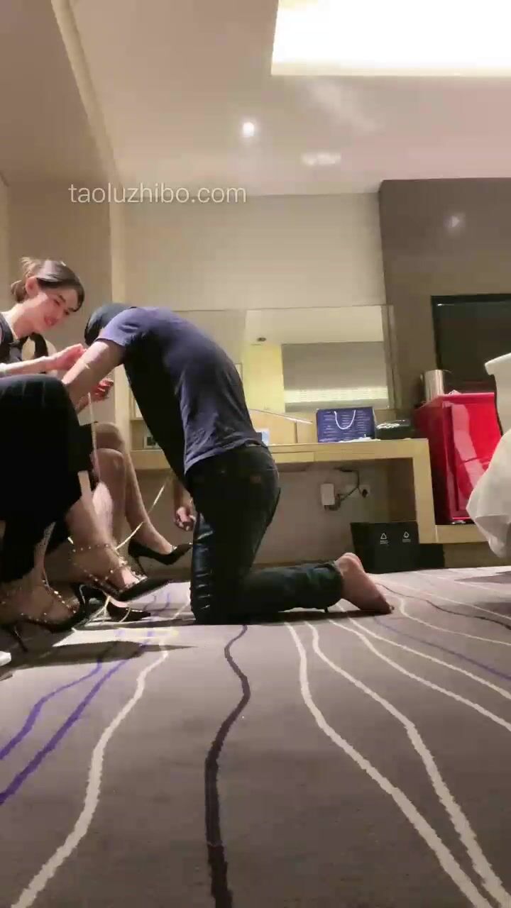 PRINCESS AND FRIEND TYROUT WANNABE SLAVE