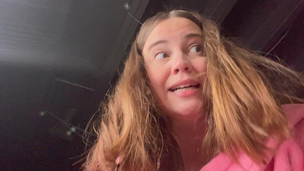 MAGGIE_PANTYTHIEF