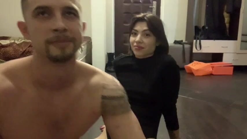 Amateur headscissors and choking (rare video)