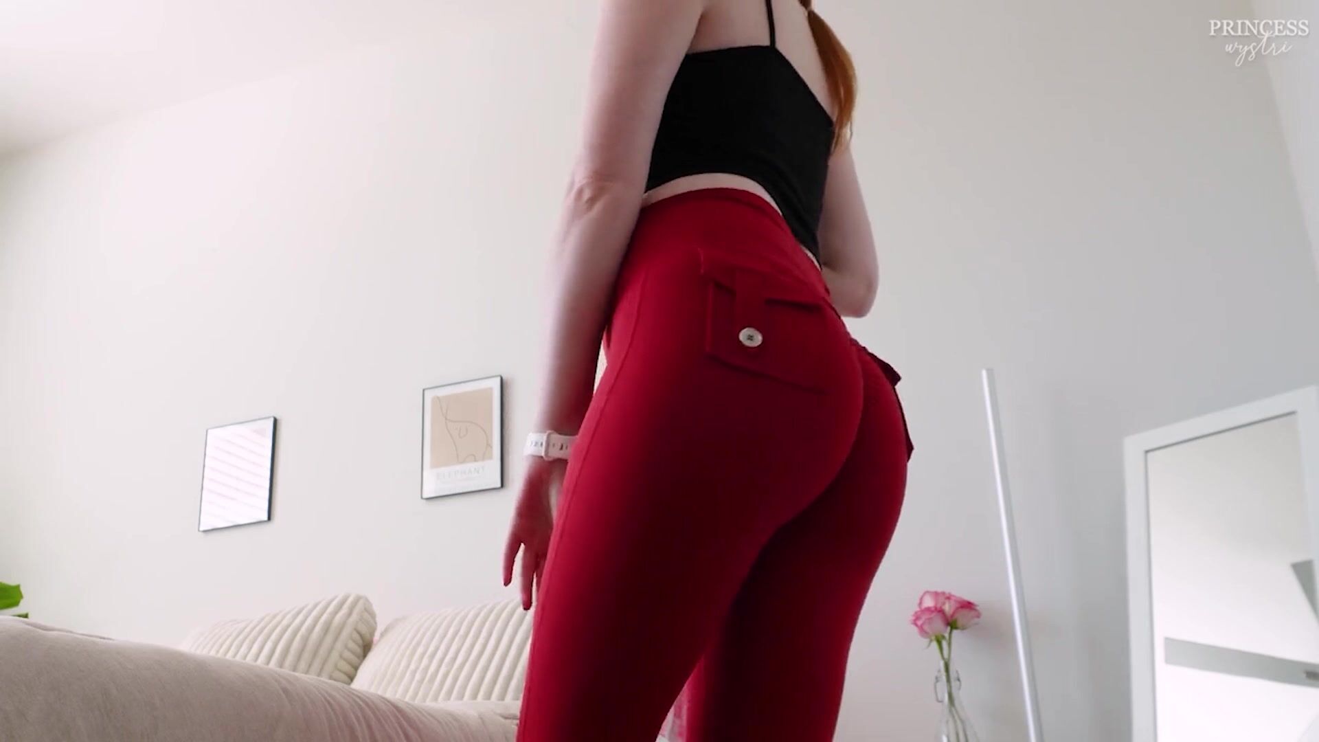 WystriMiss - Yoga Pants Try On