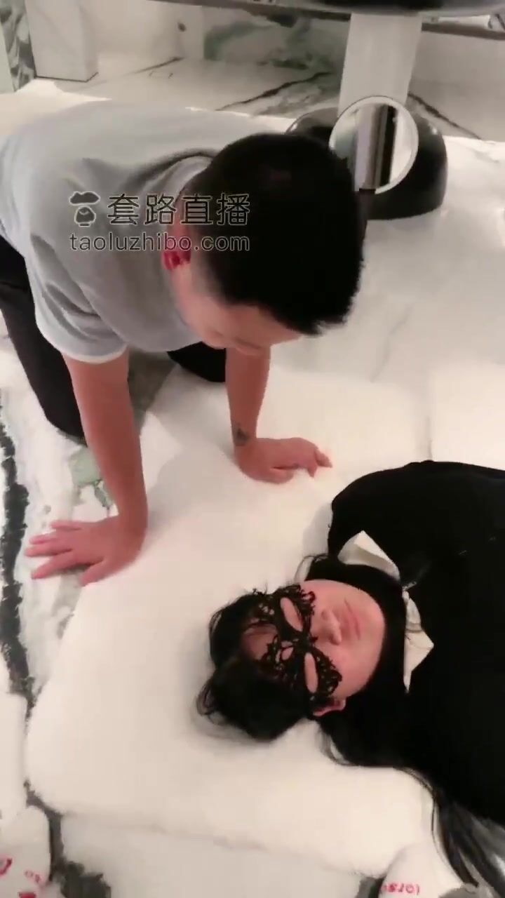 SLAVE COUPLE SERVE SUPERIOR PRINCESS
