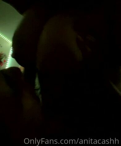 Anitacashh riding 1