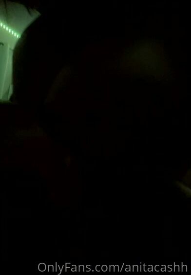 Anitacashh riding 2