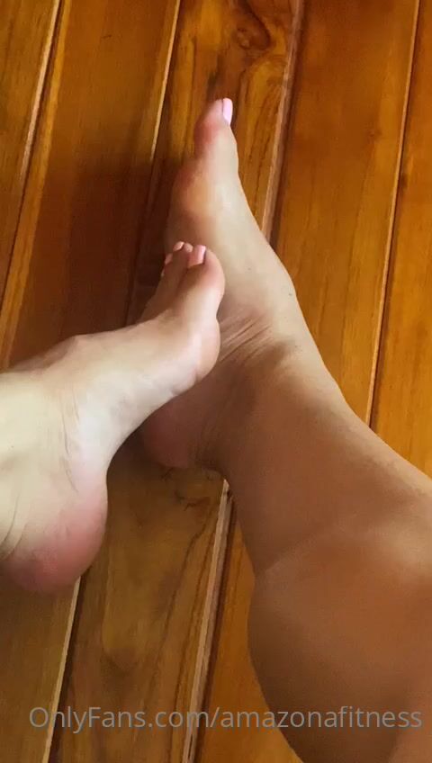 Muscle feet