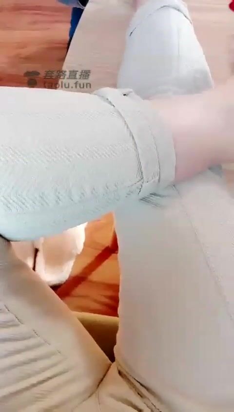 DAY IN LIFE OF DOMESTICATED SLAVE