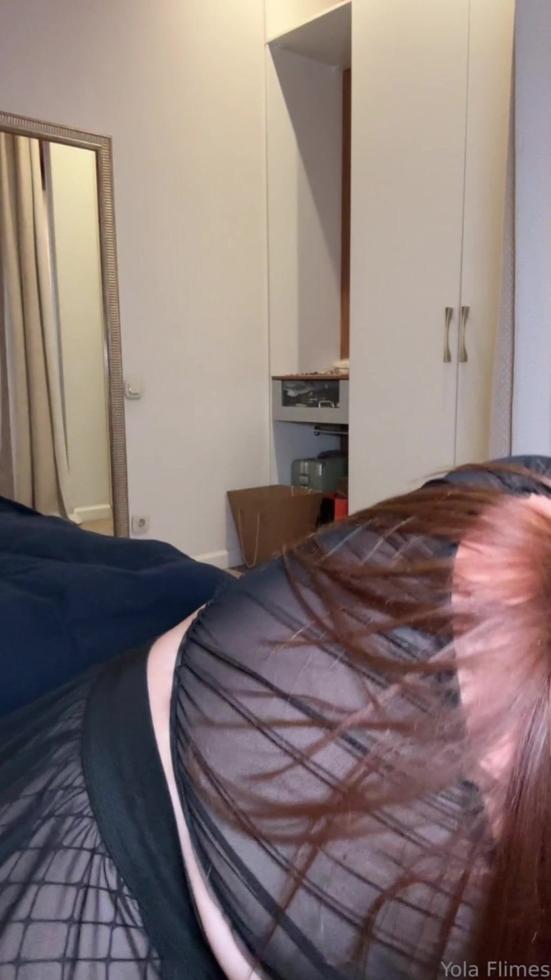 Yola Flimes personnal maid sucking and riding you