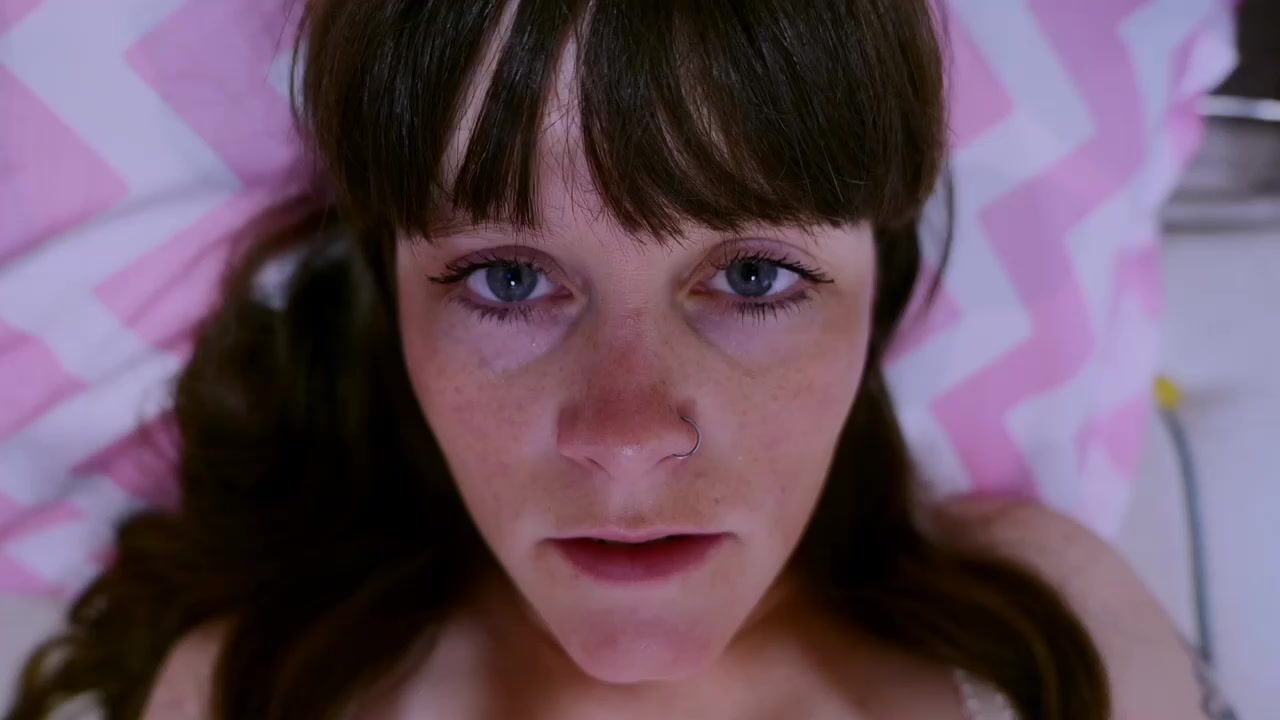 Sydney Harwin – Exploring The Taboo With Mommy