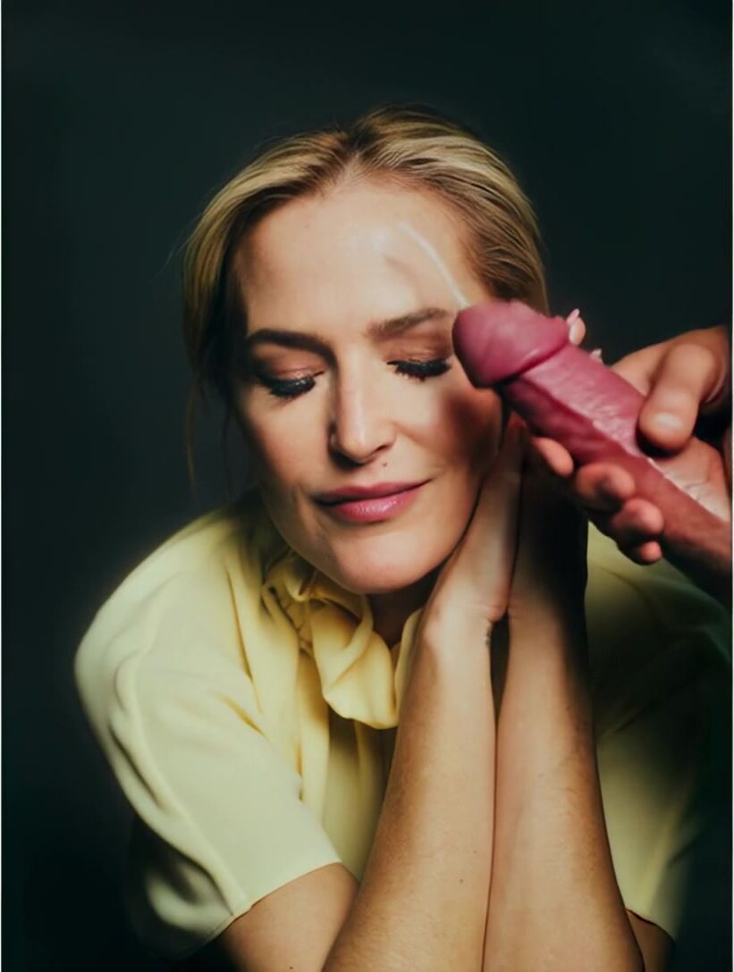Gillian Anderson (fake)