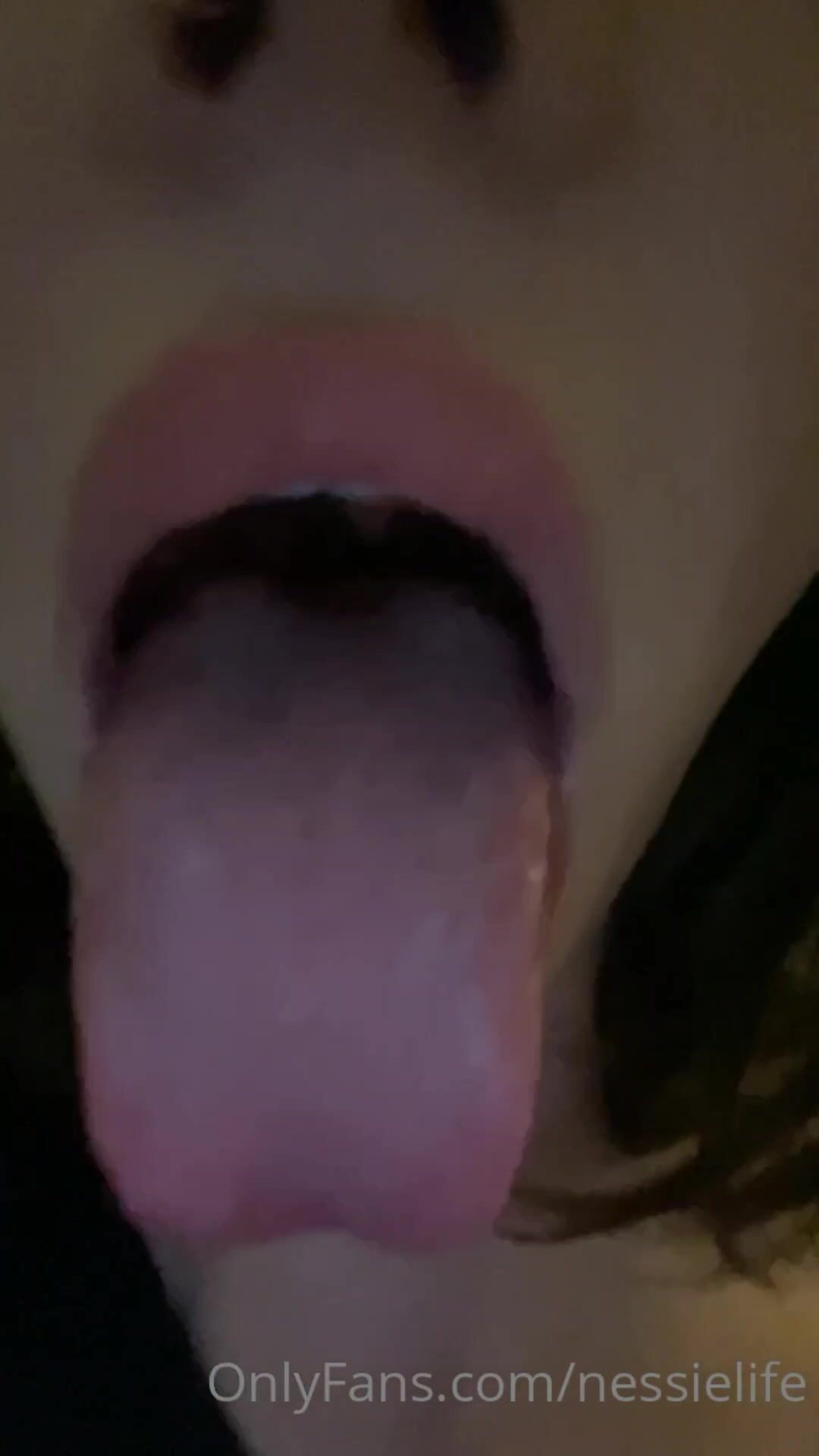 Nessies little mouth tour