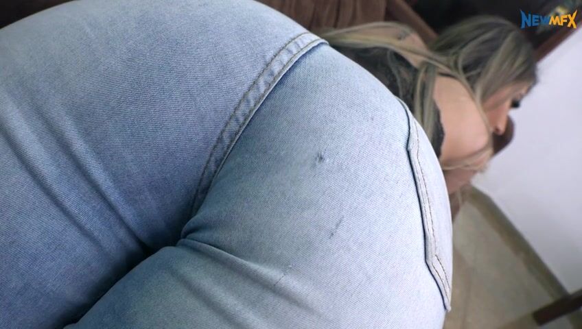 fart brazil girlf fart solo