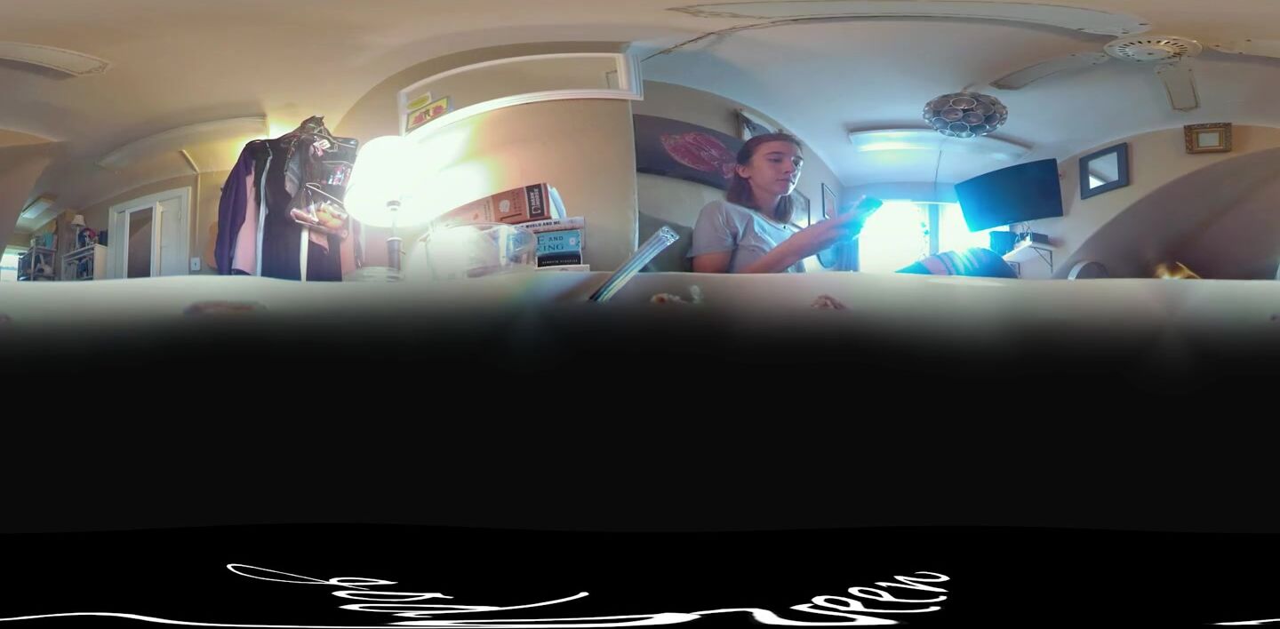 VR - Godqueen Giantess – All Alone With Jennifer Rose
